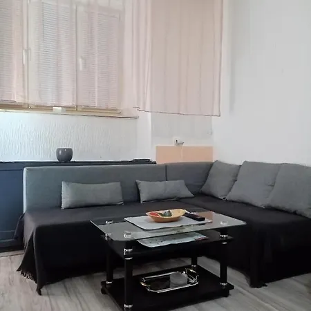 Anna Apartment